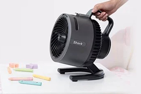 Win a Shark FlexBreeze HydroGo